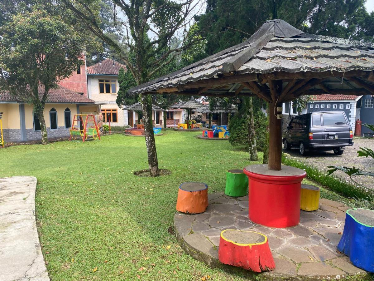 Hotel Puspa Sari Ciater Extérieur photo